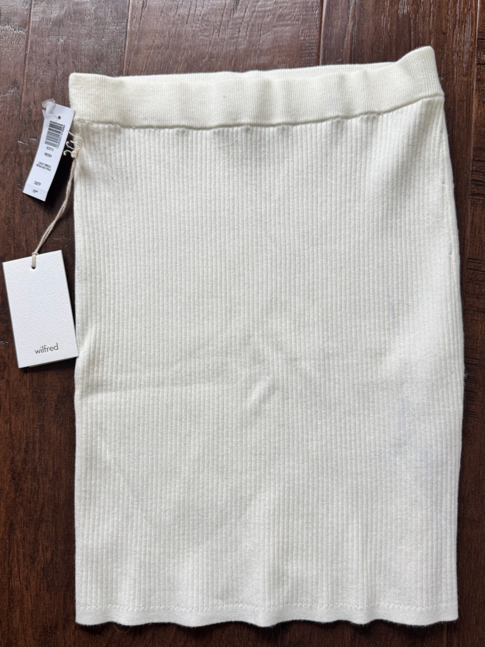 Wilfred Off-White Ribbed Knit Pencil Skirt